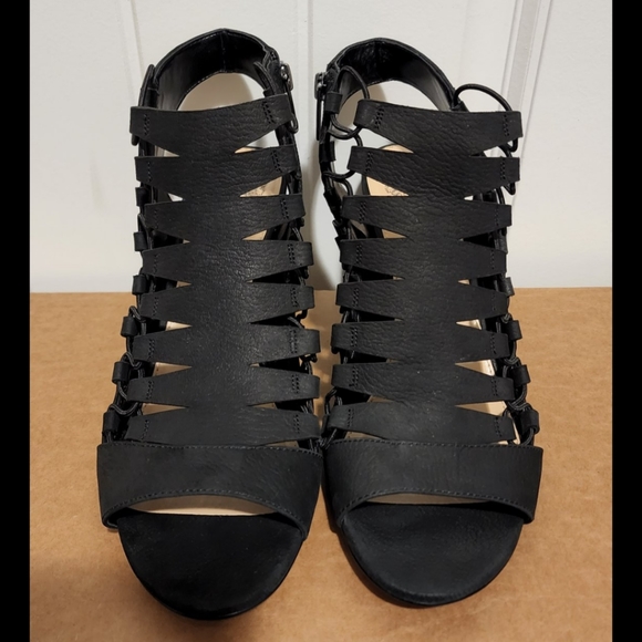 Vince Camuto Briaz black leather sandal Block heel scrappy stretch sandal 11 - Picture 3 of 8